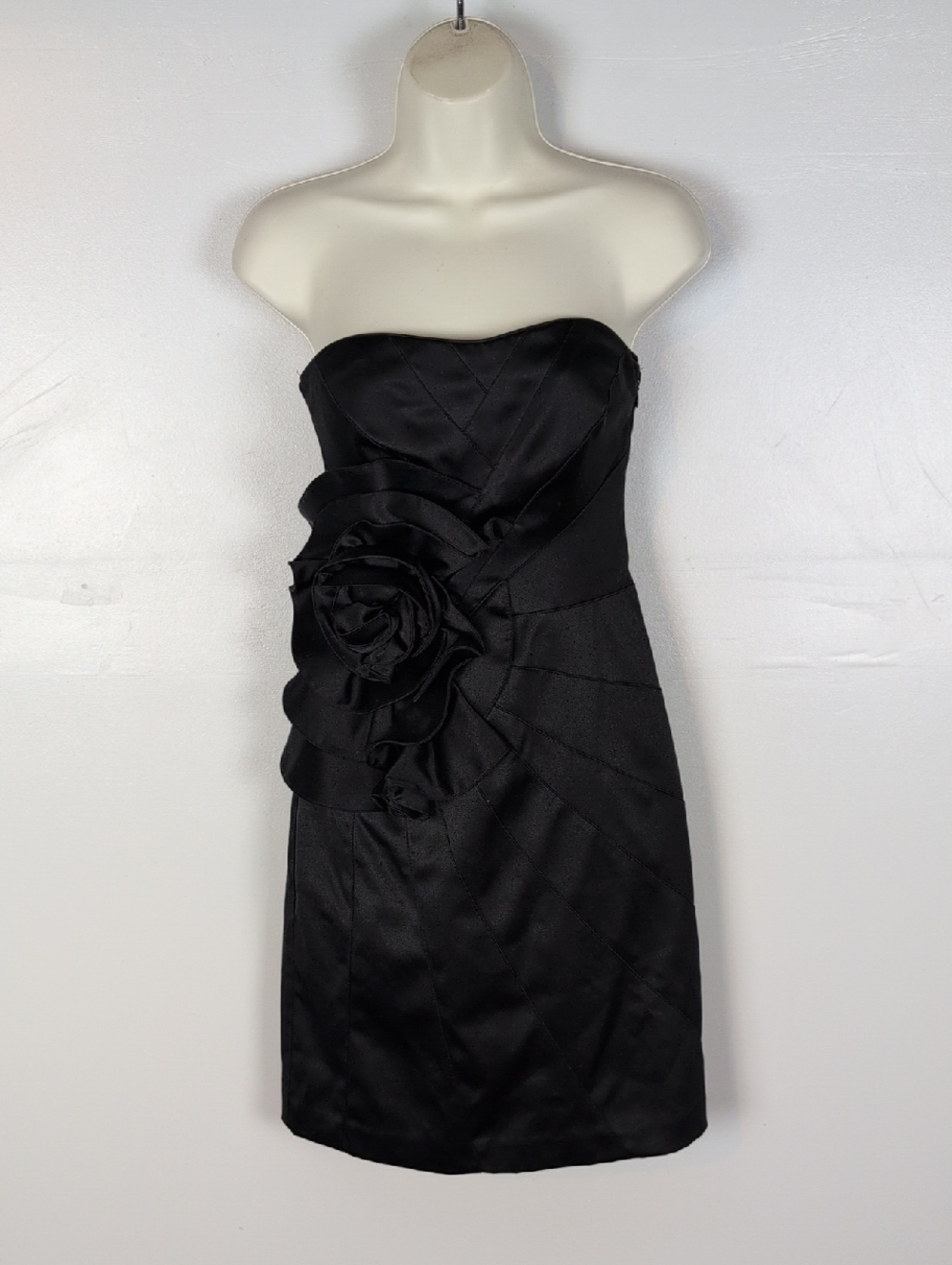 White House Black Market Stain Strapless Rosette Cocktail Dress